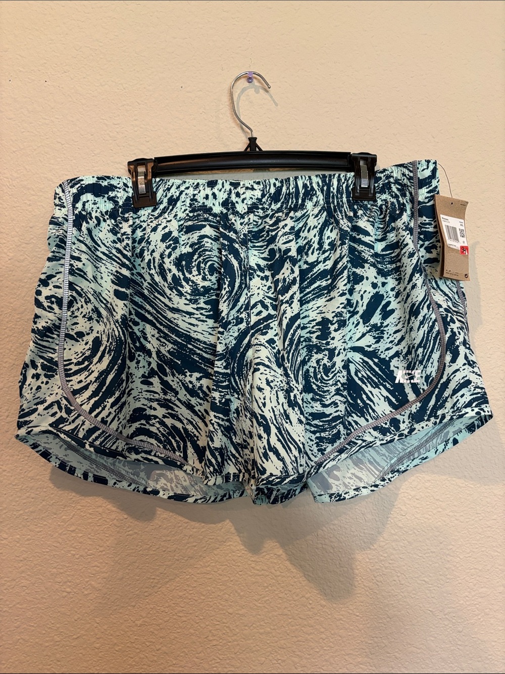 Nike XXL Active Running Shorts in Teal Swirl Print